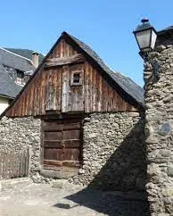 Casa típica de la Vall d'Aran. Font: PxHere