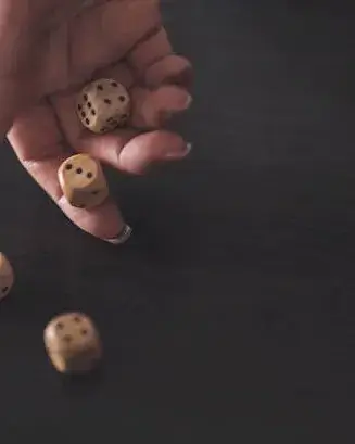 Mà tirant un daus