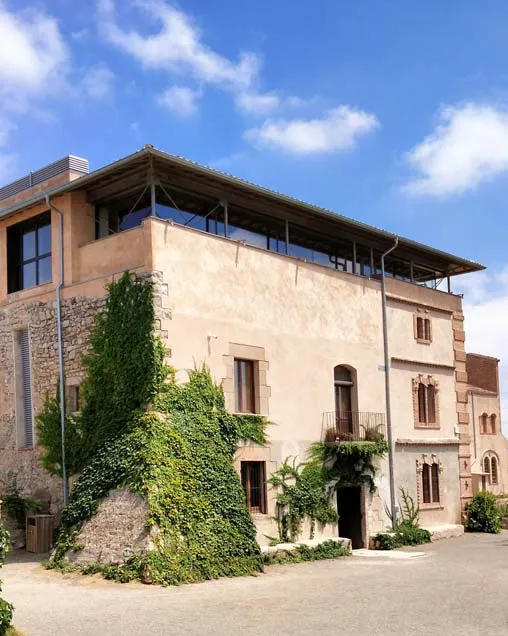 Vista exterior del Mas de Colom-Casa Borges, a Tàrrega