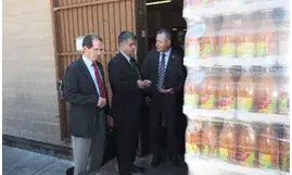 El suc de fruita es destinarà als més necessitats