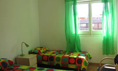 Habitació del pis d'acollida