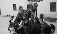 Grup fent fent jocs i dinàmiques experimentals