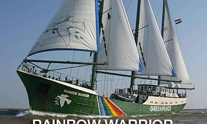 El vell i mític Rainbow Warrior