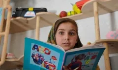 Nena en espai segur. Font: Save the Children