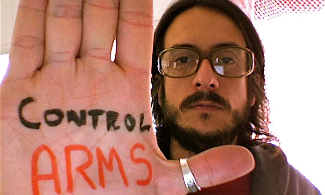 Imatge: web "Armas bajo control"