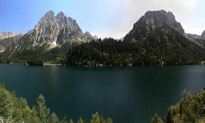 Estany de Sant Maurici_javiersanp_Flickr
