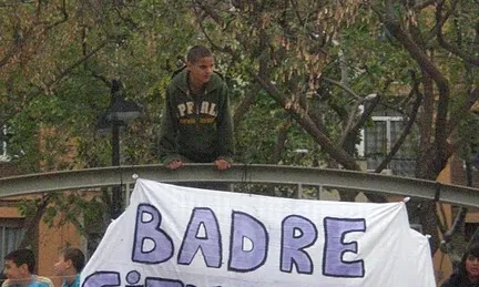Pancarta "Badre, sempre amb nosaltres"