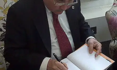 Manuel Castells