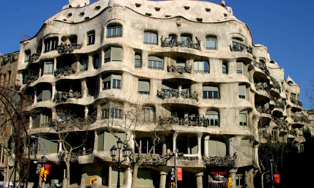 La Pedrera de Barcelona romandrà en mans de CatalunyaCaixa (Foto: viajar24h.com)