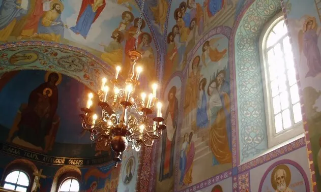 Imatge de l'interior d'una església