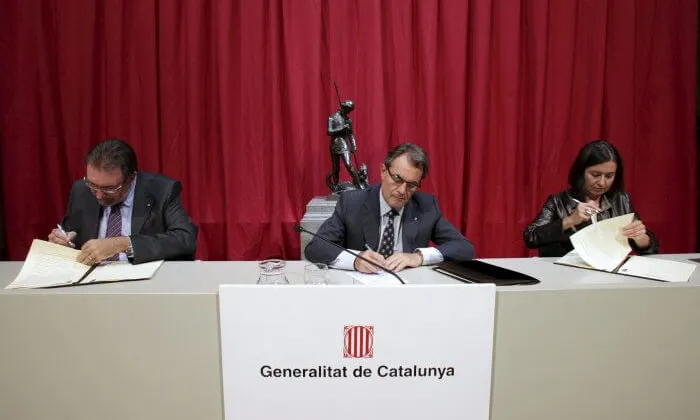 Signatura del Pla de Suport al Tercer Sector Social. Font: Generalitat 