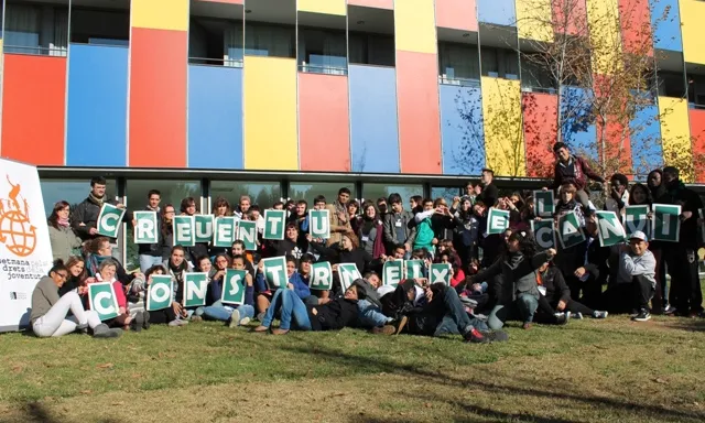 Joves participants a la Setmana pels Drets de la Joventut 2012