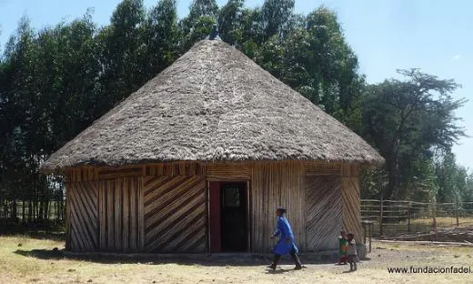 Casa a Etiòpia. Font: fundacionfadei (flickr.com)