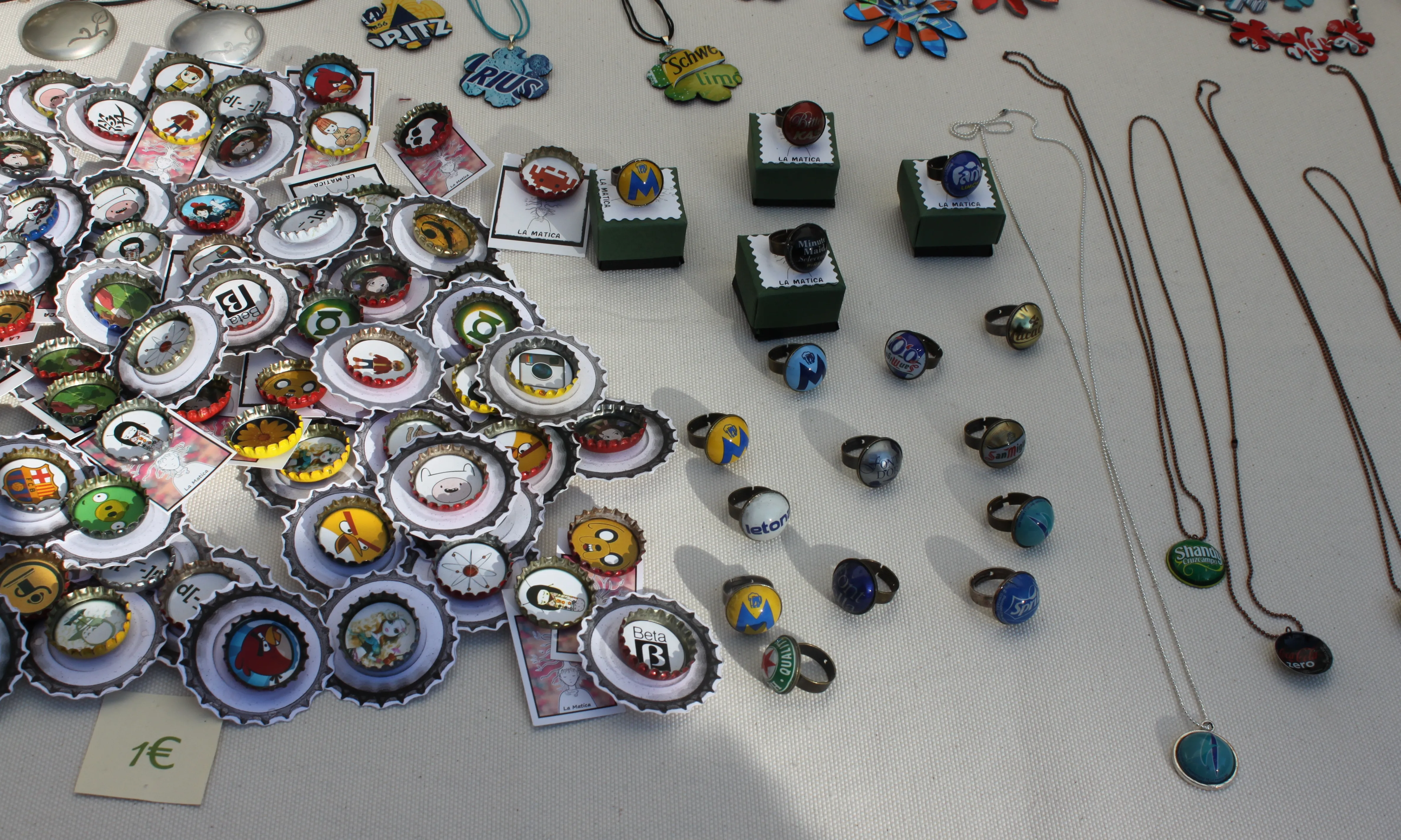 Anells i collarets reciclats de La Matica
