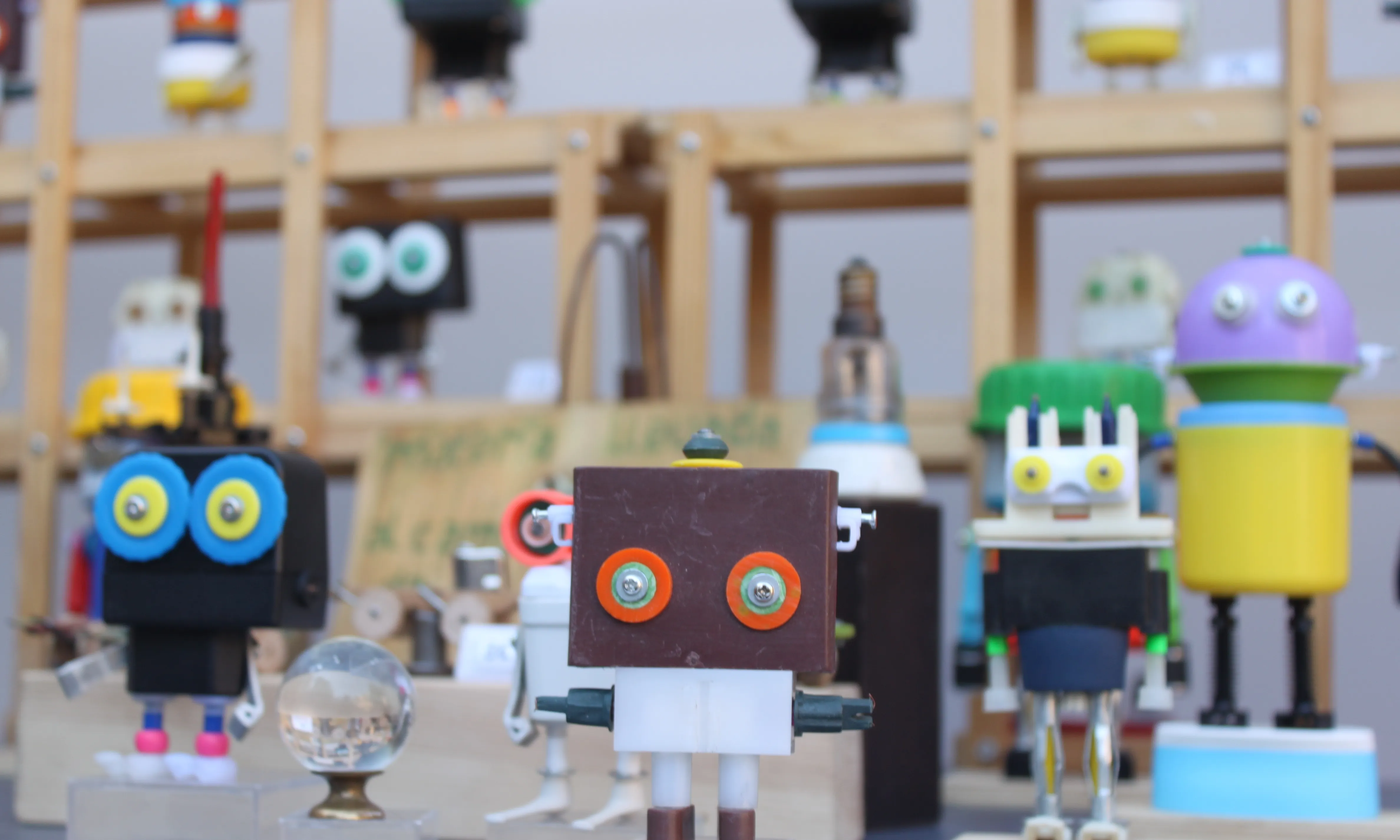 Joguines fetes amb peces recicaldes de Rusty Deimos