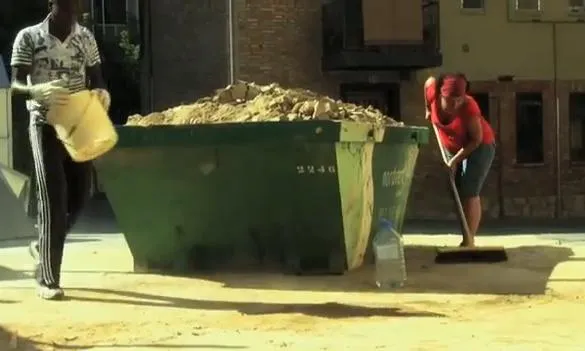Camp de treball. Font: Vídeo de la Direcció General de Joventut