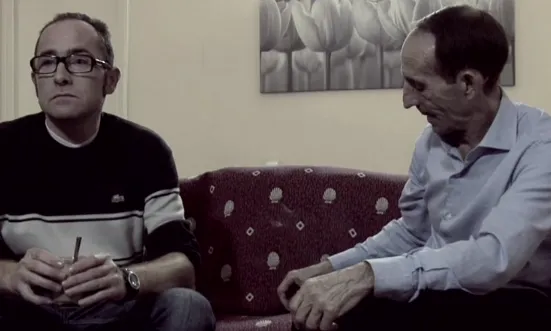 Fotograma del documental "Piso compartido"