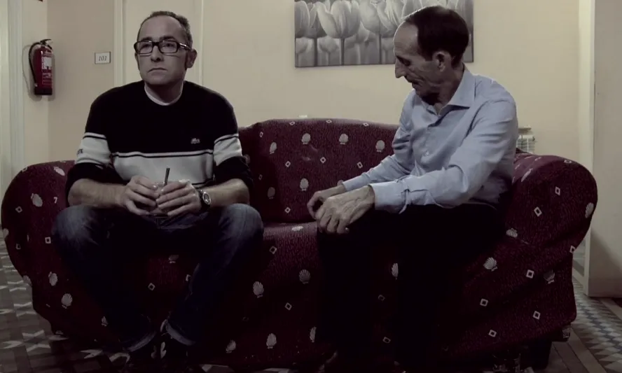 Fotograma del documental "Piso compartido"