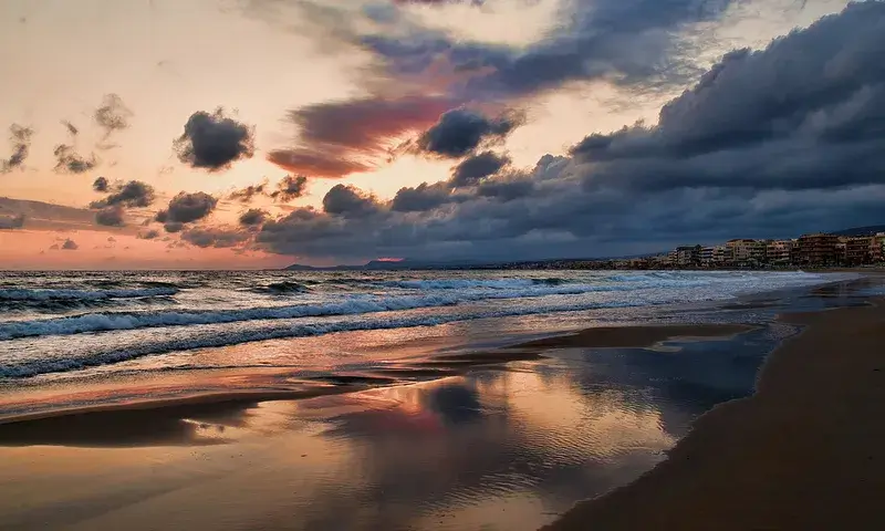 Banyar-se a la platja no ha de ser un problema. Foto de Theophilos Papadopoulos 