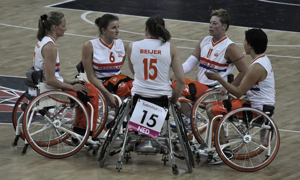 Bàsquet Adaptat Femení.