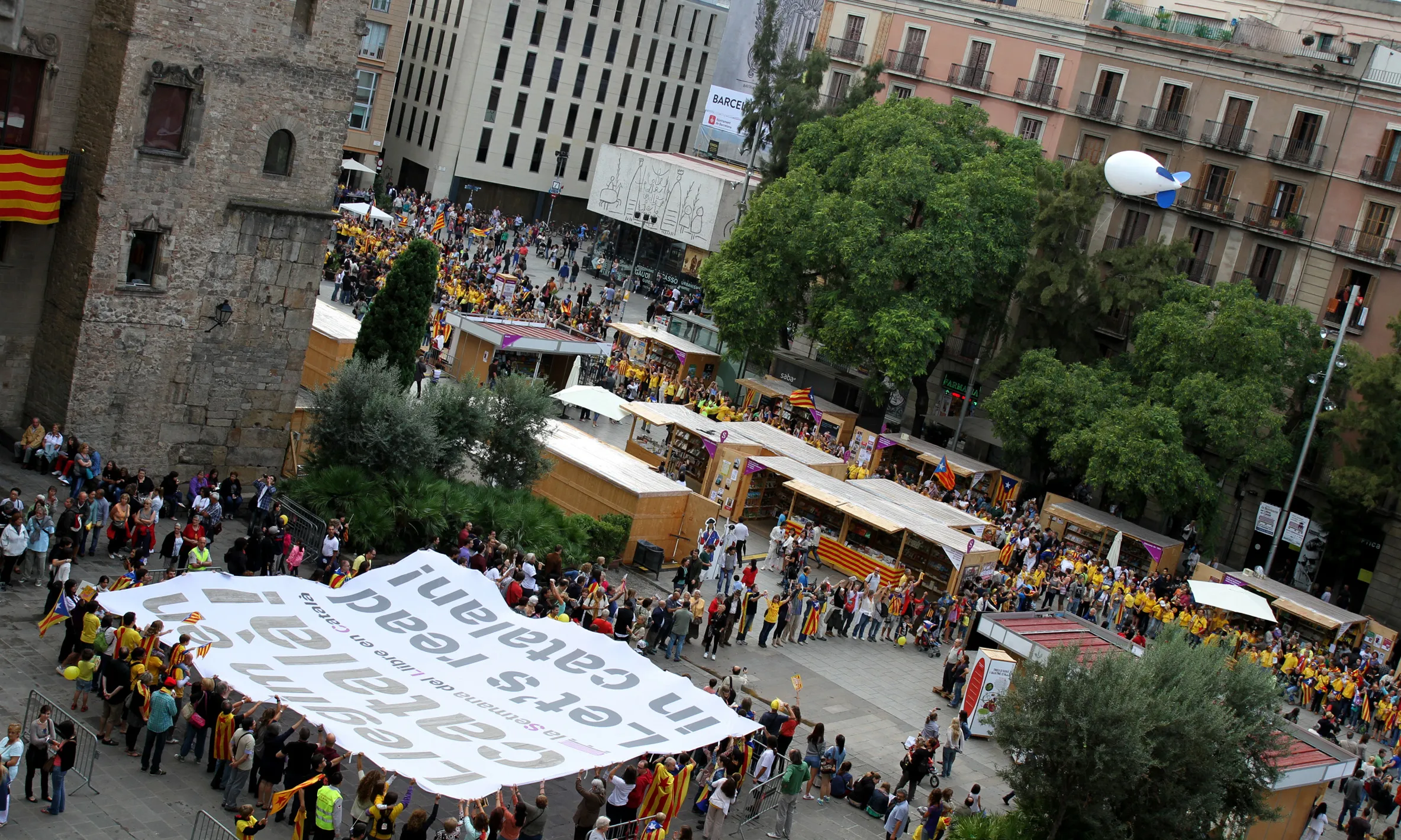 La Setmana va desplegar una pancarta el dia 11 de setembre