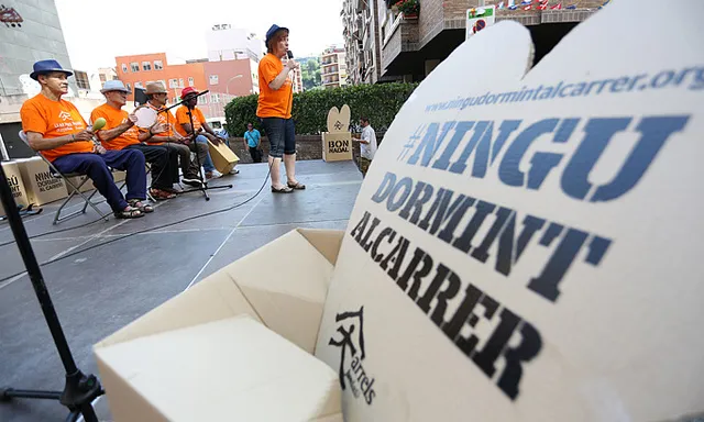 Arrossada d'Arrels Fundació el juliol a Poble Sec (Arrels Fundació, flickr.com))