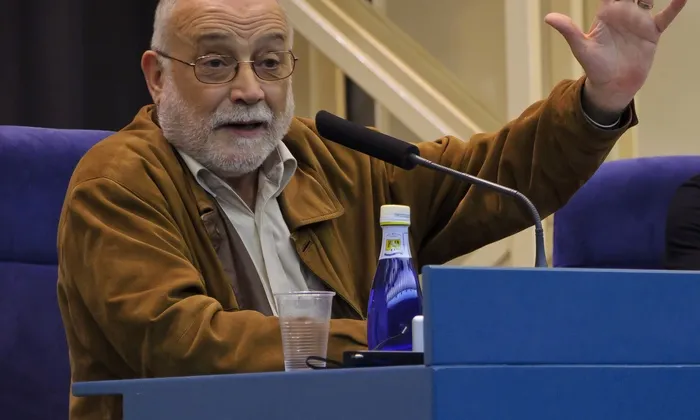 Arcadi Oliveres, catedràtic i president de Justícia i Pau (Font: flickr.com)