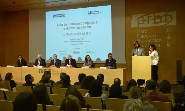 Lliurament d'ajudes per la recerca en càncer. Font: LA Marató de TV3