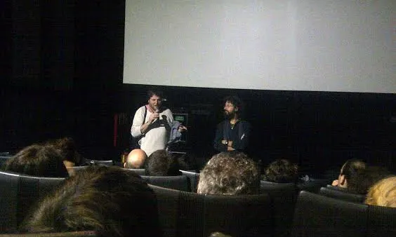 Els autors del documental en acabar la projecció als Cinemes Girona