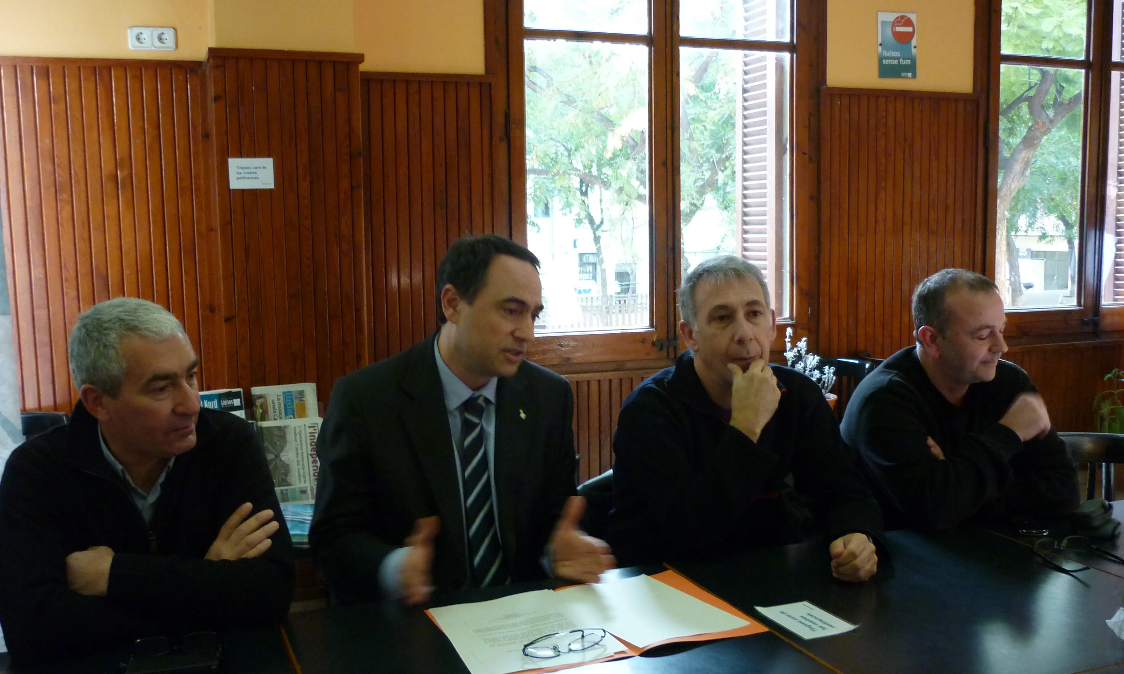 Roda de premsa a Lluïsos de Gràcia, amb Jaume Ciurana