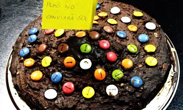 "El món pot canviar però no canviarà sol". Foto: AI