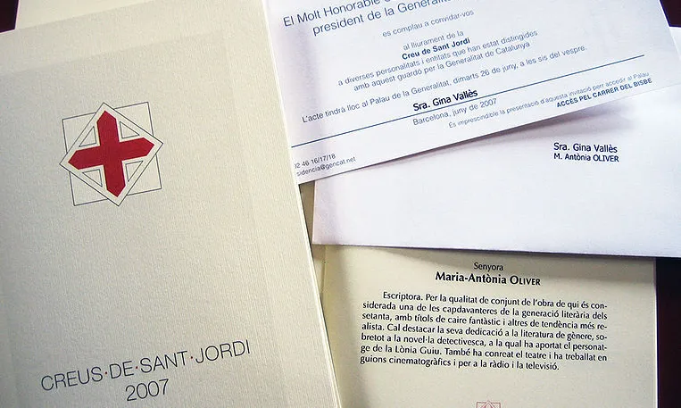Imatge del Diploma de la Creu de Sant Jordi 2007. Autora Tina Vallès
