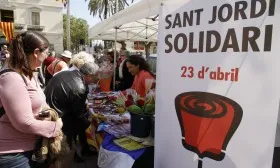 Sant Jordi Solidari a Sant Boi. Font: www.barrejant.cat