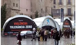 Eslògan violència:tolerància zero. Font: obrasocial.lacaixa.es