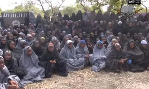 Imatges de les noies segrestades difoses per Boko Haram