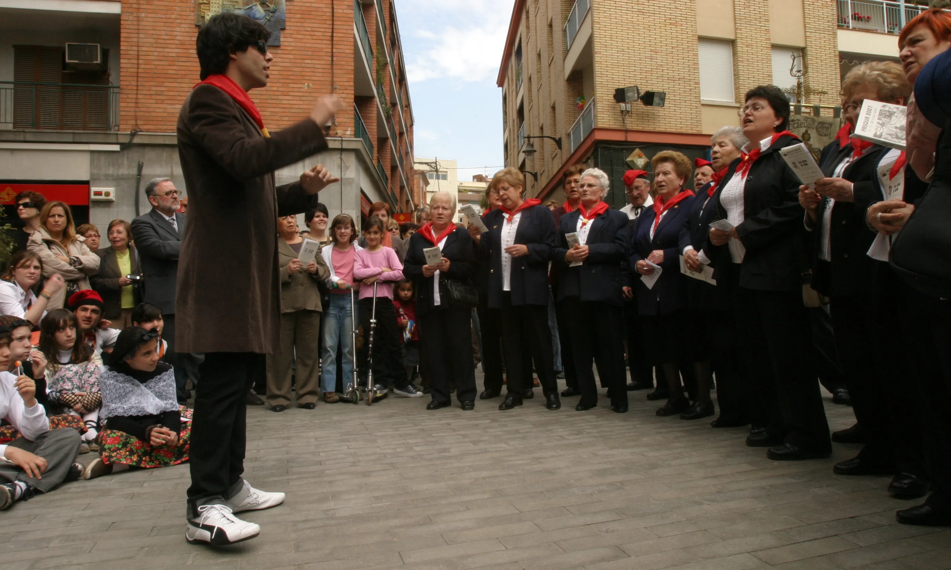 Una coral dirigida per un director voluntari