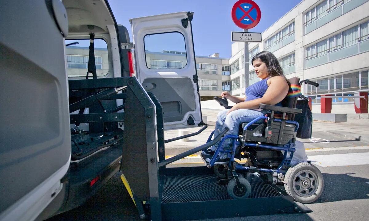Servei de transport intern de la UAB (Font: FAS)