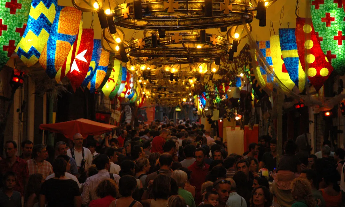 Un dels carrers de la Festa Major de Gràcia de 2009