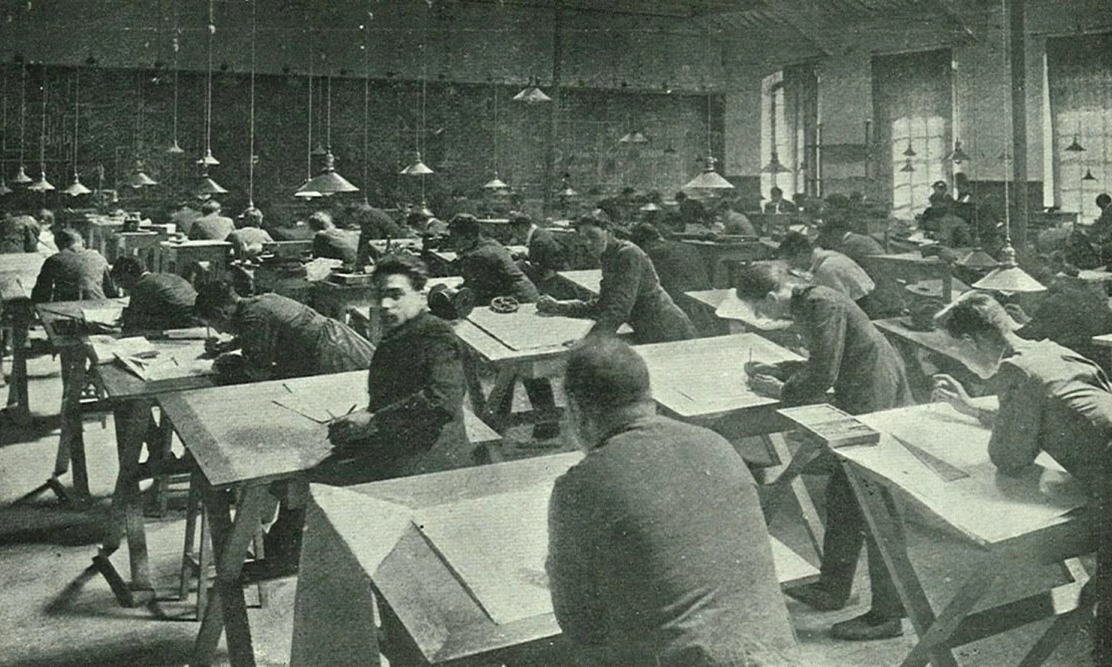 Una aula de dibuix de l'Escola del treball