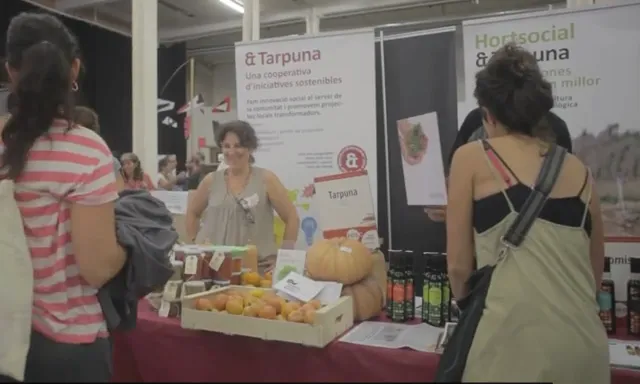 Un estand de la II FESC. Fotograma del vídeo resum de l'edició 2013