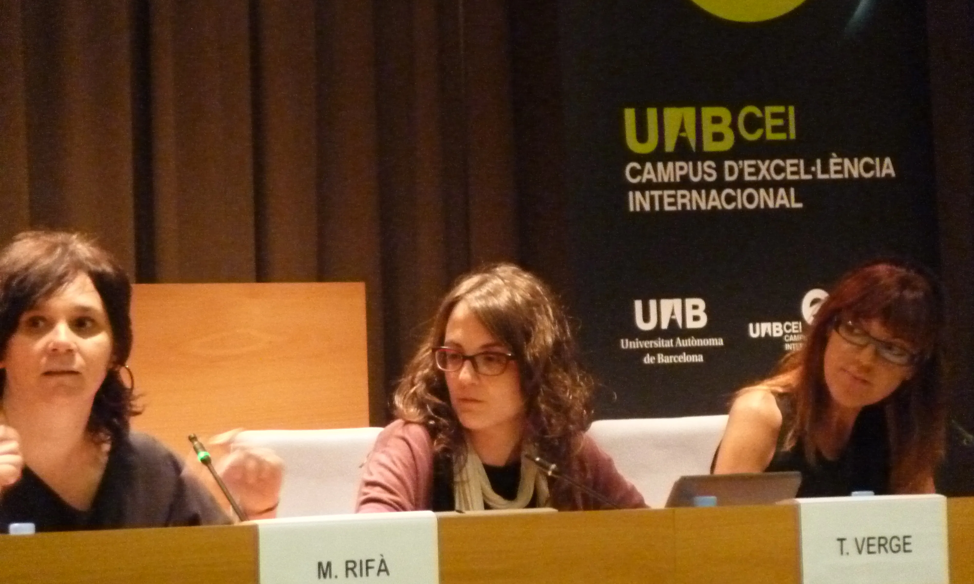 Montserrat Rifà, de la UAB i les representants de la UPF i la UPC