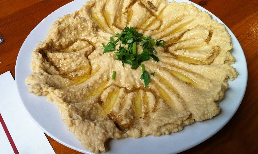 Hummus. Font: wikimedia commons.