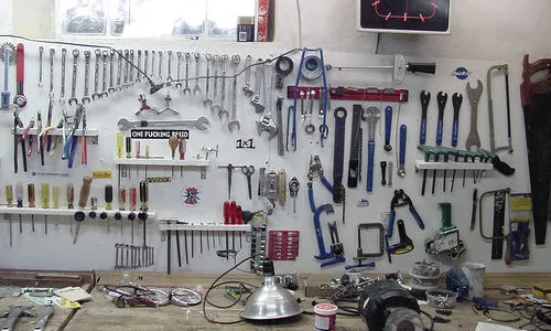 Tothom pot arreglar el programari lliure