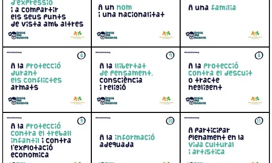 Cartells que resumeixen els drets dels infants.