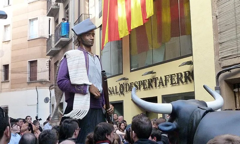 Rua "Cantaval", iniciativa de El Bou de Reus i El Casal Despertaferro 