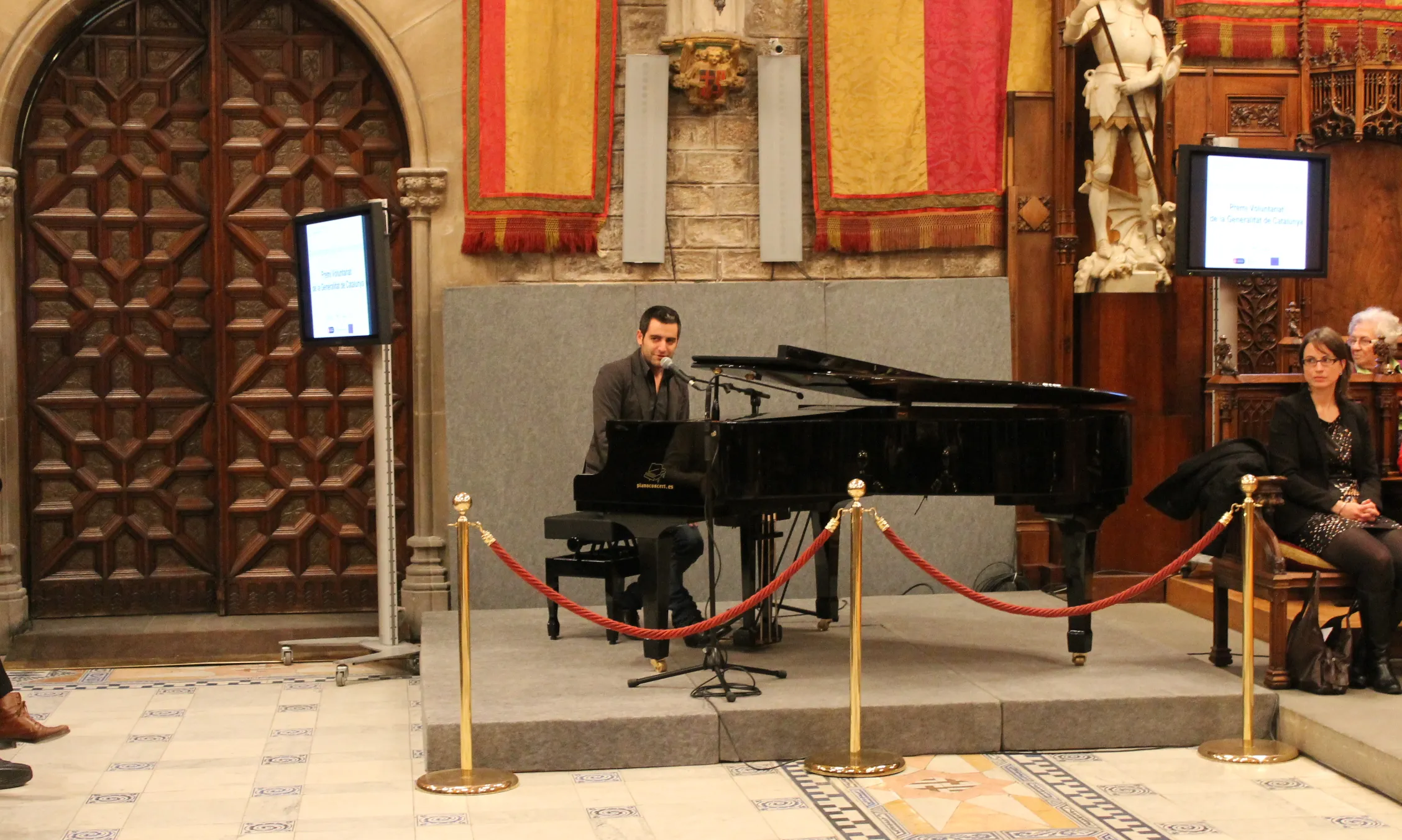 Joan Dausà va composar un "Himne del Voluntariat" per a l'ocasió