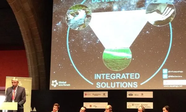 Ponència sobre la gestió de l'aigua (imatge; global-ecoforum.org)