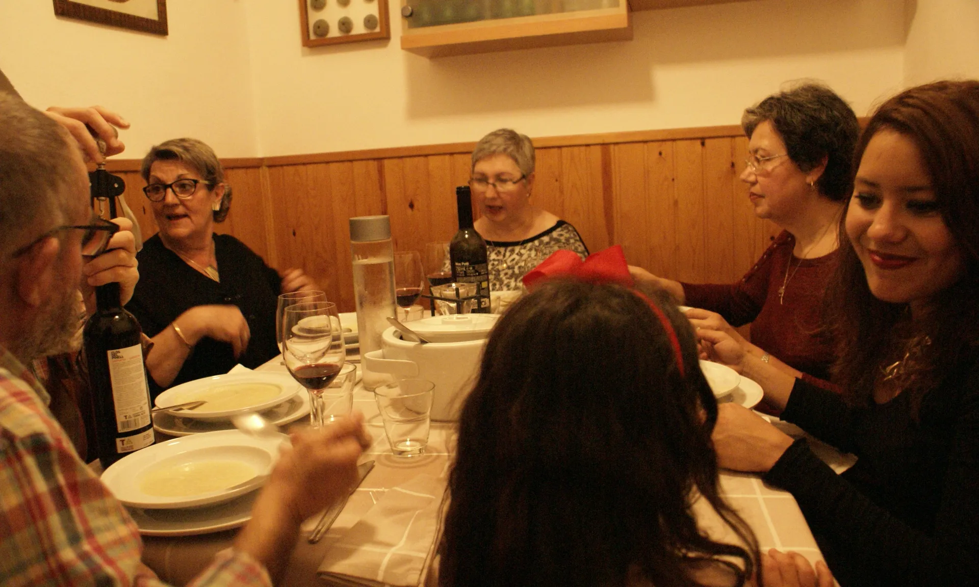 Un dels àpats de La Família del Costat. Font: SOS Racisme Catalunya