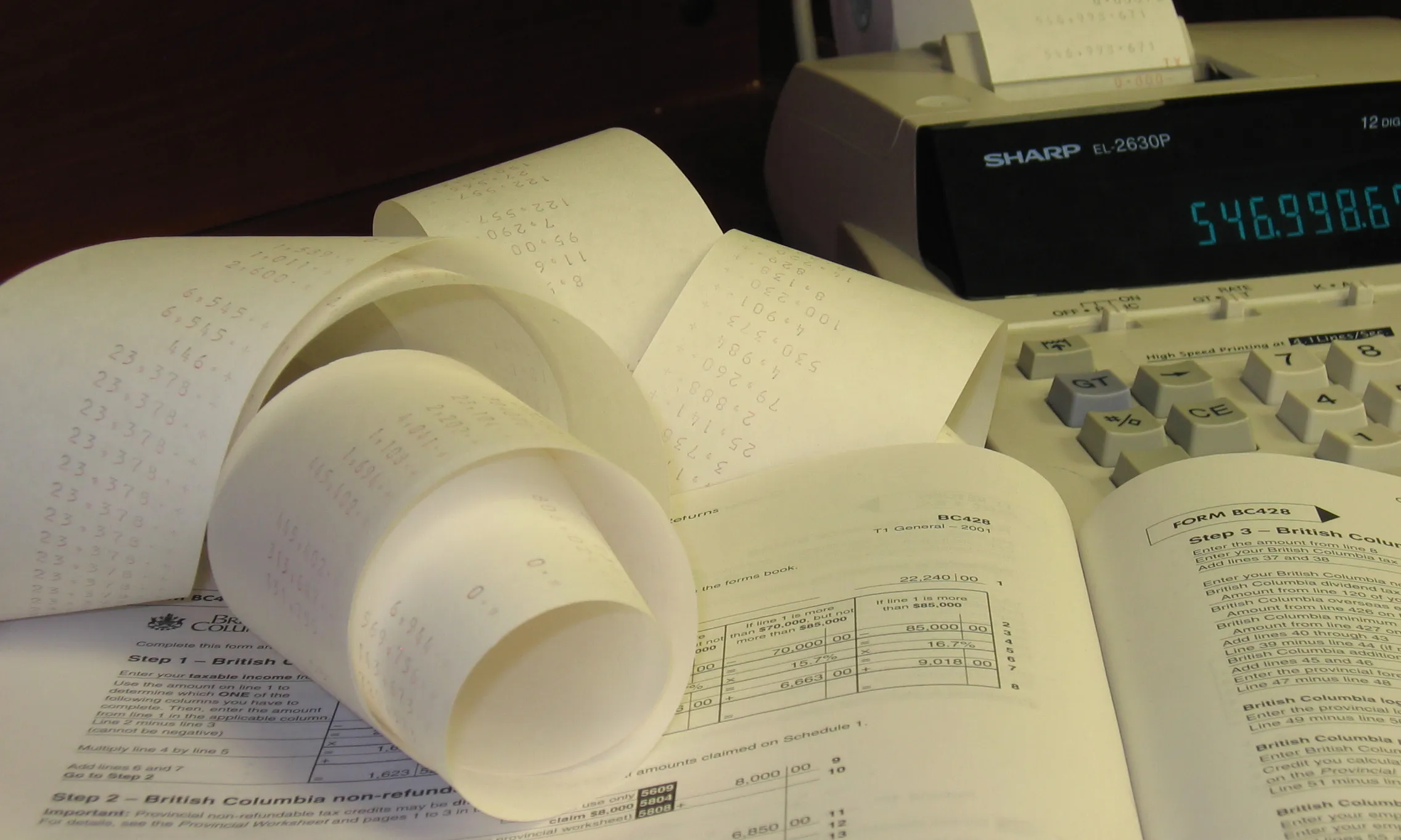 Imatge de calculadora i documents