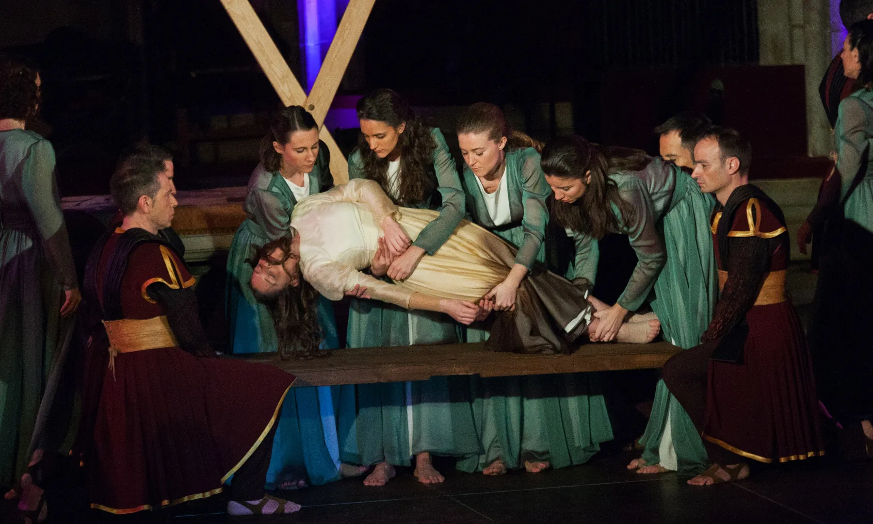 Imatge de l'espectacle Eulàlia de l'Esbart Ciutat Comtal. Imatge: ECC